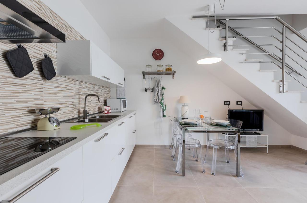 Pula Comfy Apartment W/ Private Parking Eksteriør bilde